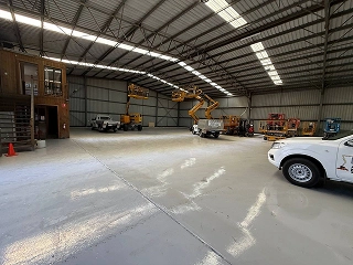 Warehouse epoxy flooring
